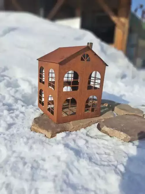 Домик-подсвечник с трубой